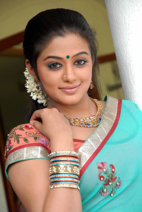 kannad movie lakshmi priyamani actress pics